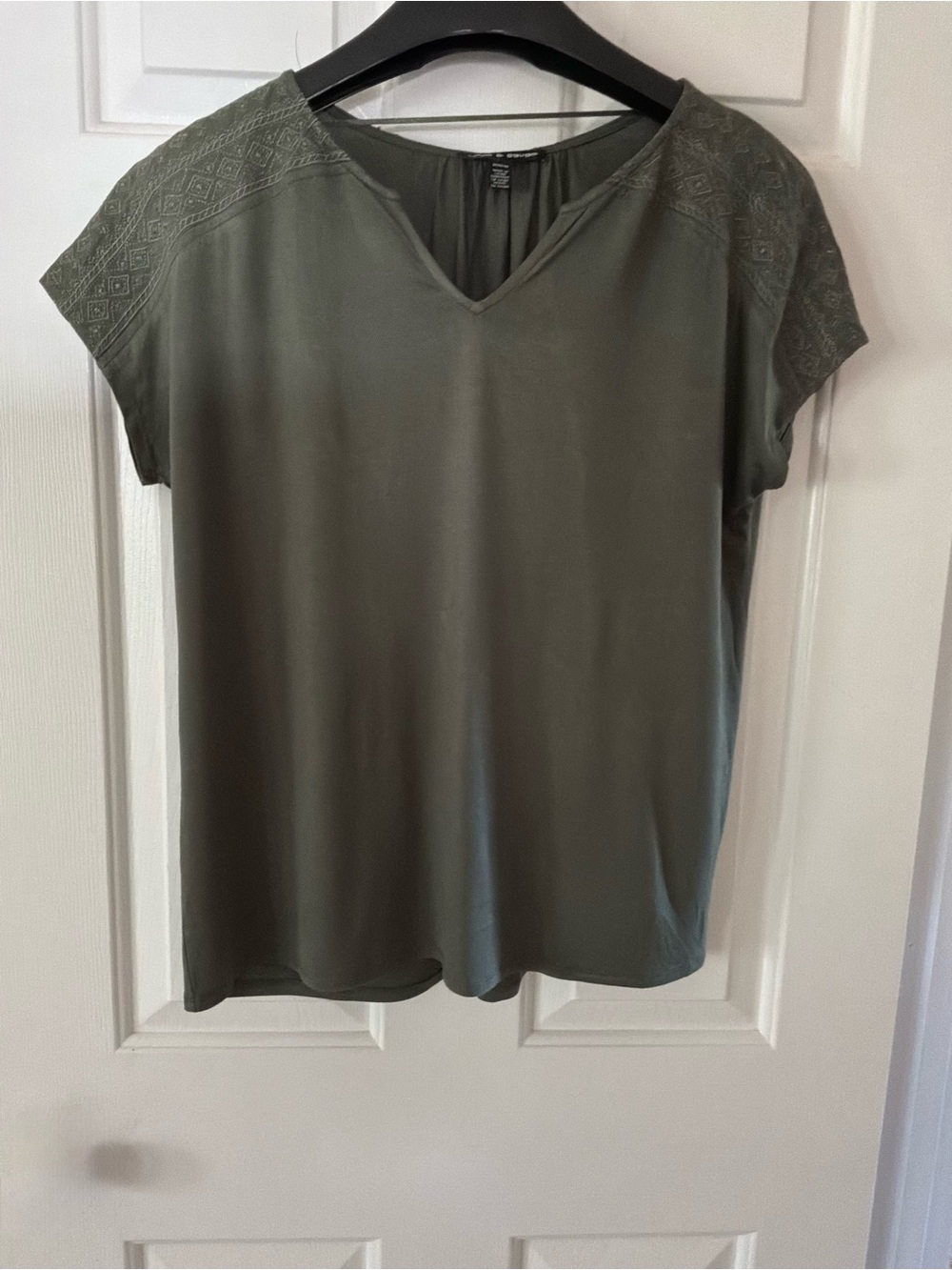 Cable & Gauge Olive Green Embroidered V-Neck Top
